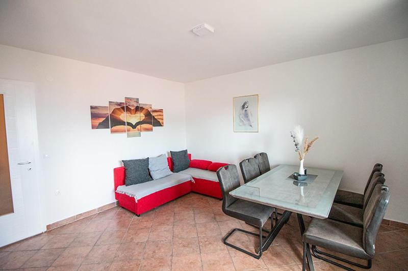 Apartment Zvjezdana Omiš Exterior foto