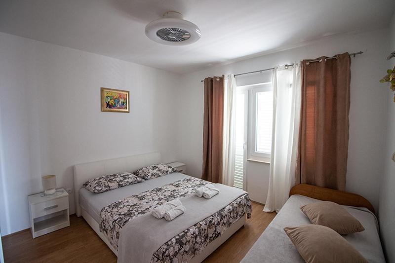 Apartment Zvjezdana Omiš Exterior foto