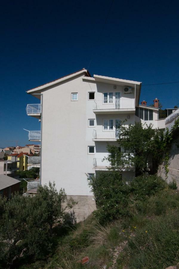Apartment Zvjezdana Omiš Exterior foto